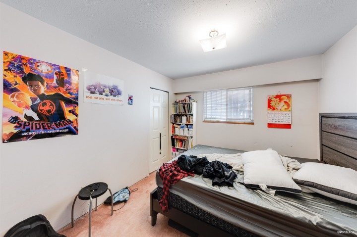 Photo 18 at 2945 E Graveley Street, Renfrew VE, Vancouver East