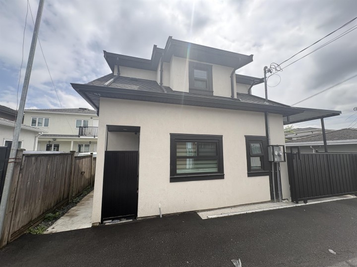 Photo 37 at 759 E 57th Avenue, South Vancouver, Vancouver East