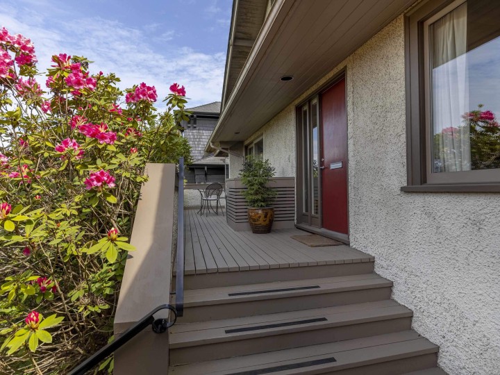 Photo 13 at 3820 W 12th Avenue, Point Grey, Vancouver West