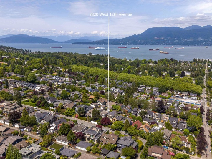 Photo 7 at 3820 W 12th Avenue, Point Grey, Vancouver West