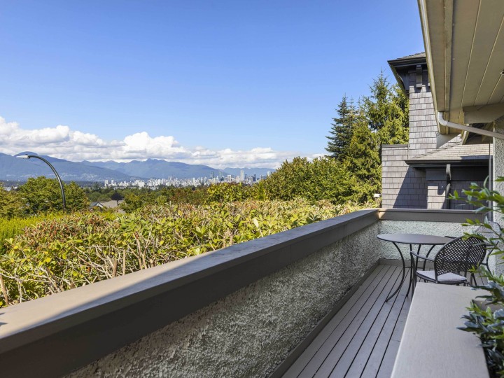 Photo 1 at 3820 W 12th Avenue, Point Grey, Vancouver West