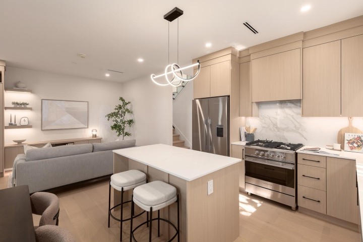 Photo 12 at 1 - 3635 Turner Street, Renfrew VE, Vancouver East