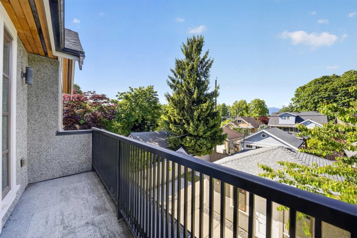 Photo 31 at 3285 W 12th Avenue, Kitsilano, Vancouver West