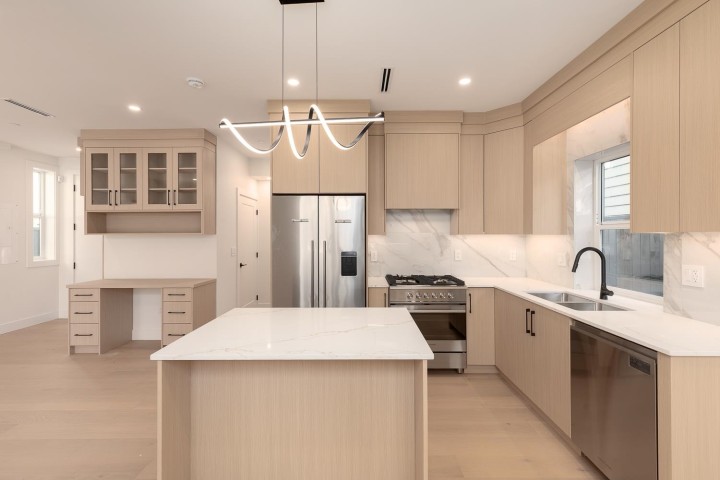 Photo 14 at 2 - 3635 Turner Street, Renfrew VE, Vancouver East