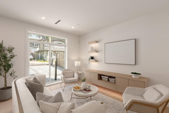 Photo 6 at 4 - 3635 Turner Street, Renfrew VE, Vancouver East