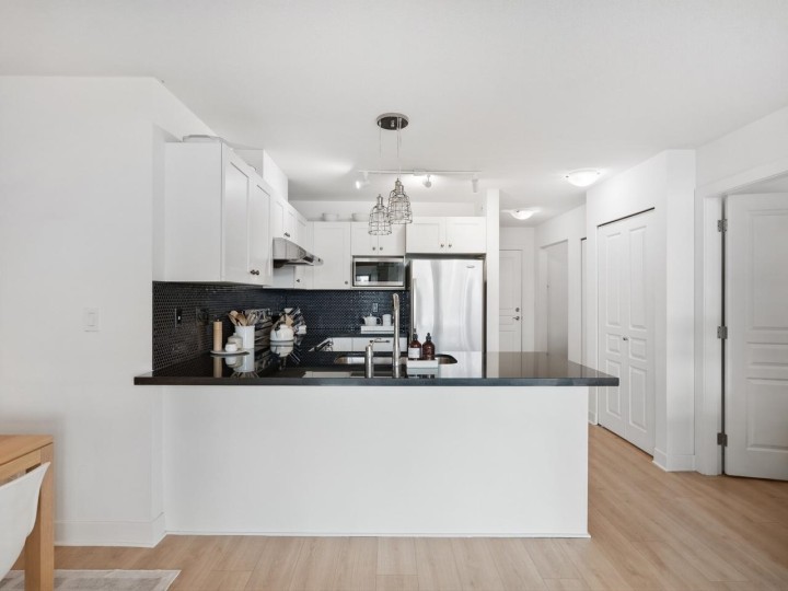 Photo 12 at 414 - 738 E 29th Avenue, Fraser VE, Vancouver East