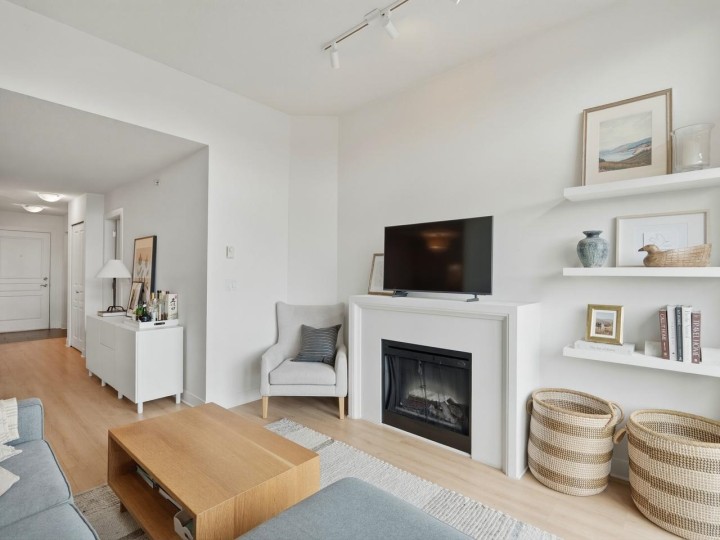Photo 4 at 414 - 738 E 29th Avenue, Fraser VE, Vancouver East