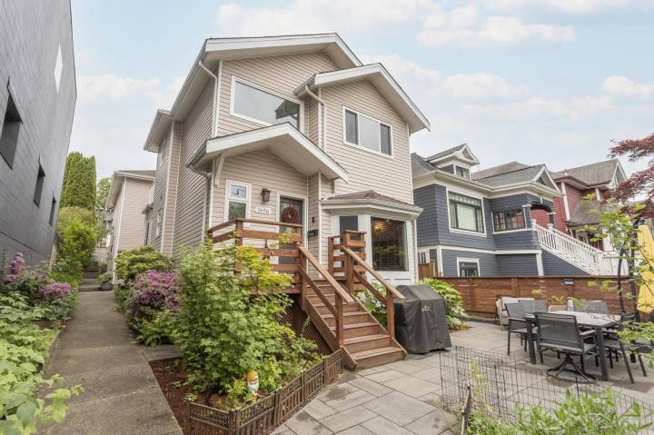 Photo 1 at 1678 E 13th Avenue, Grandview Woodland, Vancouver East