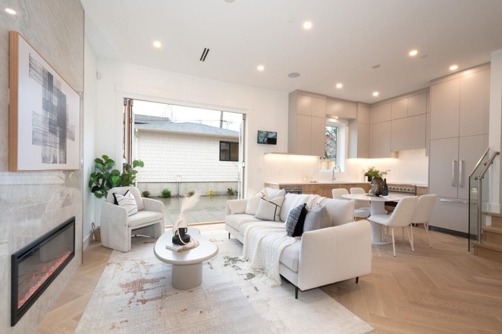 Photo 6 at 4424 W 4th Avenue, Point Grey, Vancouver West