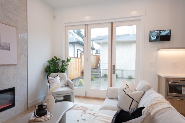 Photo 14 at 4424 W 4th Avenue, Point Grey, Vancouver West
