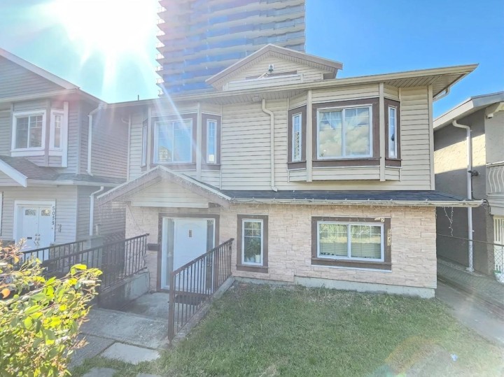 Photo 2 at 5045 Payne Street, Collingwood VE, Vancouver East