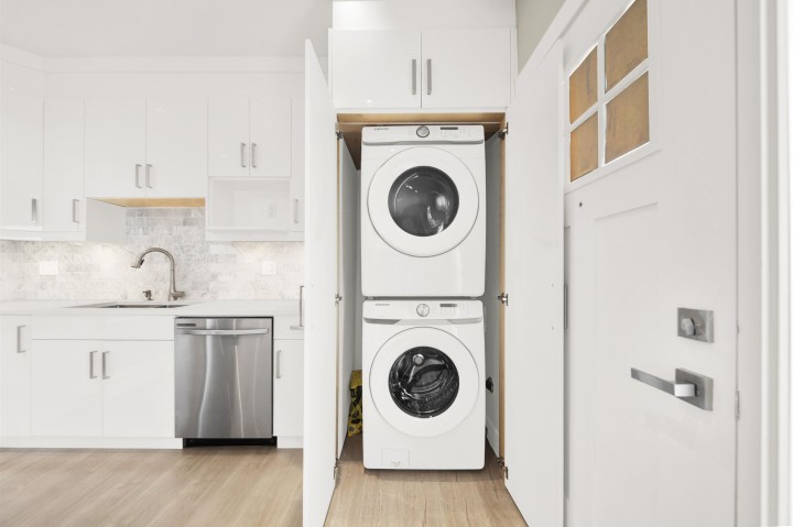 Photo 6 at 3128 Kings Avenue, Collingwood VE, Vancouver East