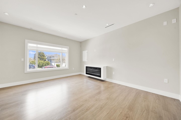 Photo 7 at 3128 Kings Avenue, Collingwood VE, Vancouver East