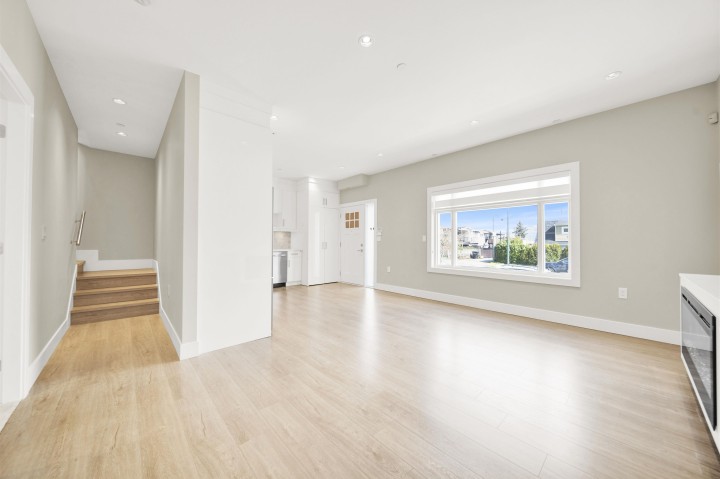 Photo 8 at 3128 Kings Avenue, Collingwood VE, Vancouver East