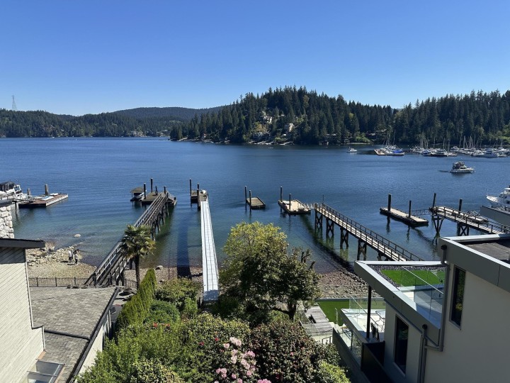 Photo 1 at 2588 Panorama Drive, Deep Cove, North Vancouver
