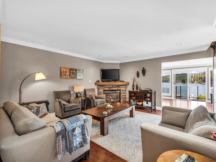 Photo 9 at 2588 Panorama Drive, Deep Cove, North Vancouver