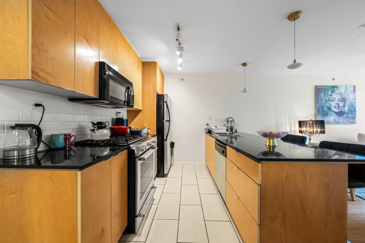 Photo 4 at 305 - 989 Beatty Street, Yaletown, Vancouver West