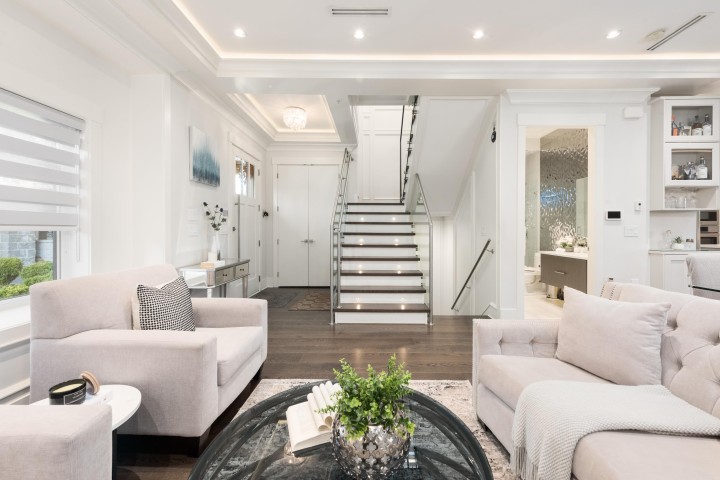 Photo 2 at 104 E 62 Avenue, Vancouver East