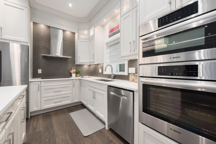 Photo 6 at 104 E 62 Avenue, Vancouver East