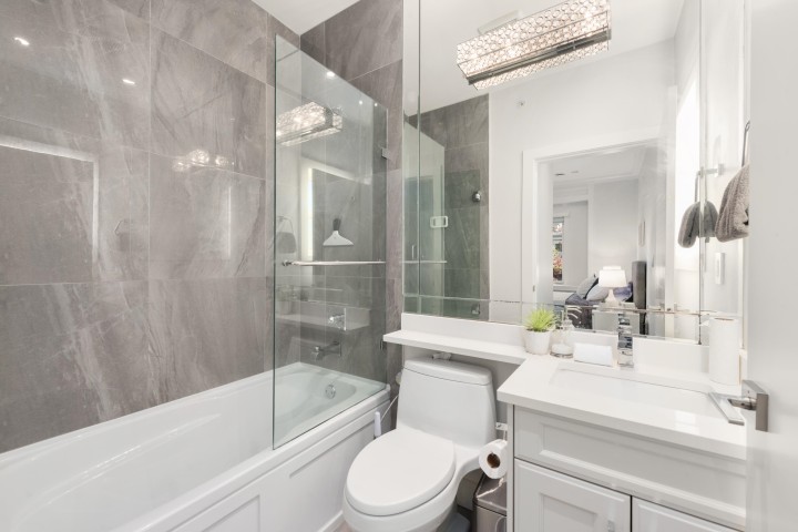 Photo 18 at 104 E 62 Avenue, Vancouver East
