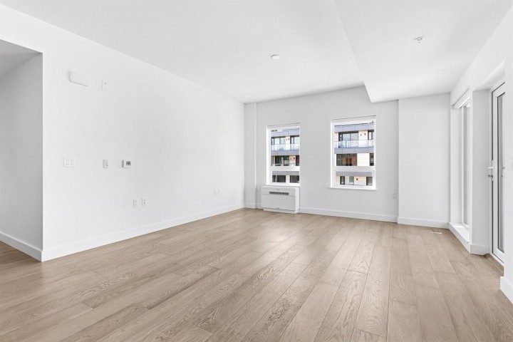 Photo 1 at 301 - 3590 W 39th Avenue, Dunbar, Vancouver West