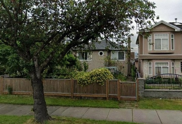 Photo 1 at 1661 E 49th Avenue, Knight, Vancouver East
