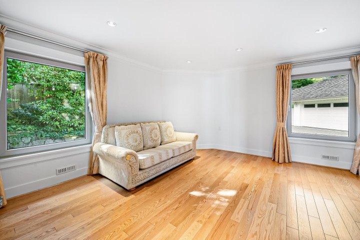Photo 10 at 1361 Mathers Avenue, Ambleside, West Vancouver