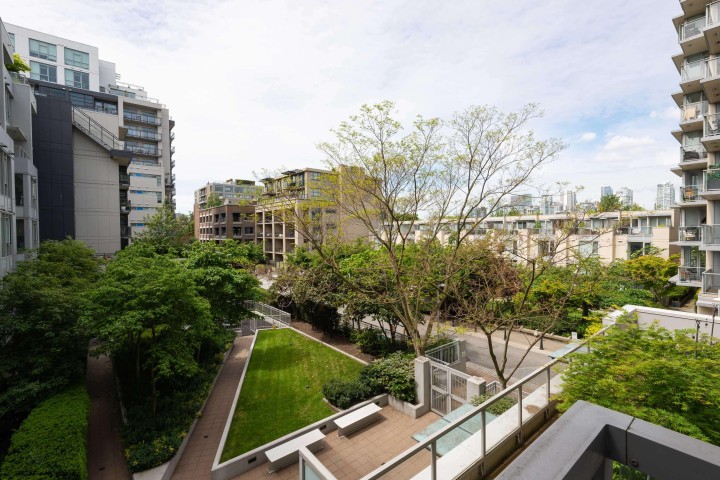 Photo 18 at 301 - 1887 Crowe Street, False Creek, Vancouver West