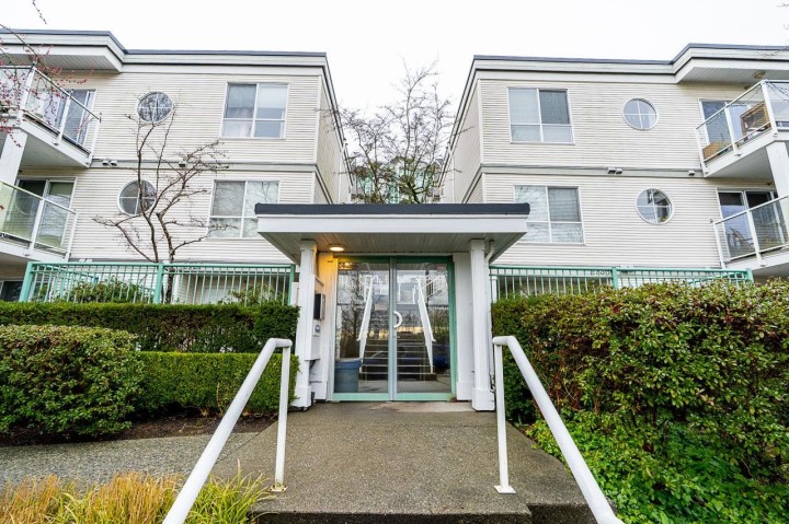Photo 1 at 74 - 2733 E Kent Avenue North, South Marine, Vancouver East