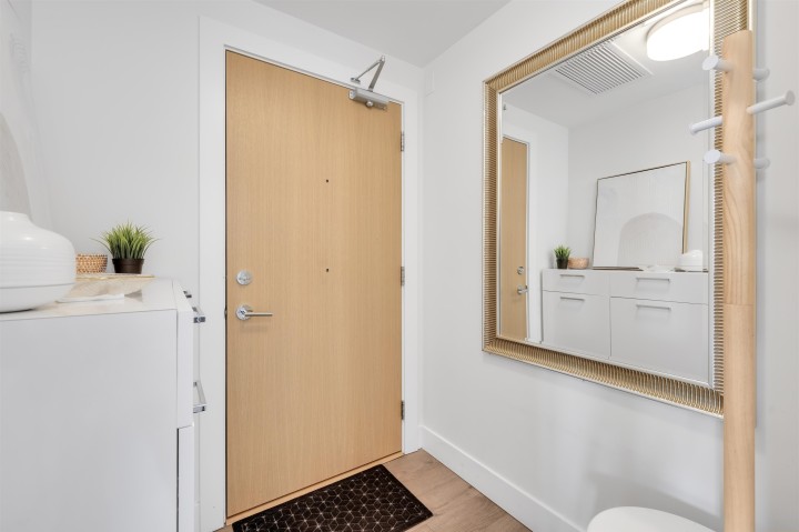 Photo 15 at 702 - 3451 Sawmill Crescent, South Marine, Vancouver East