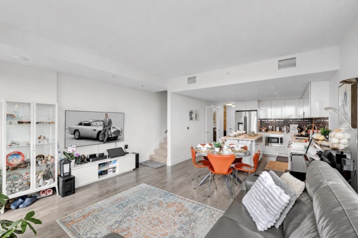 Photo 4 at 702 - 3451 Sawmill Crescent, South Marine, Vancouver East