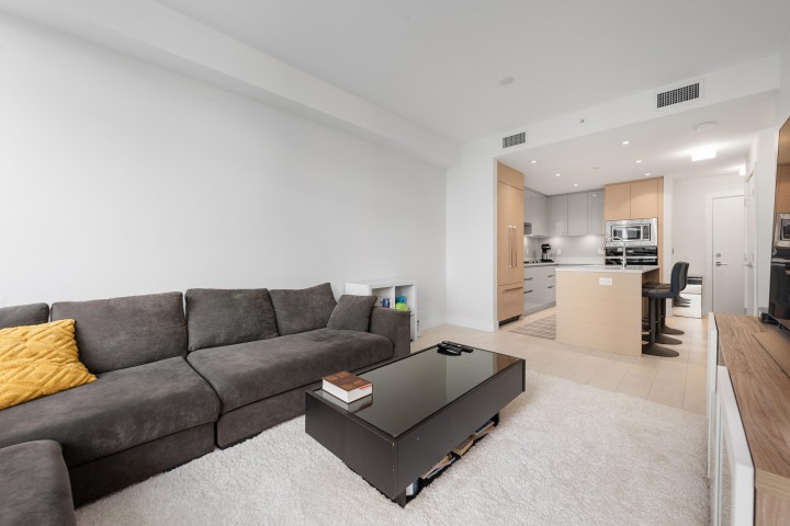 Photo 5 at 553 - 8575 Rivergrass Drive, South Marine, Vancouver East