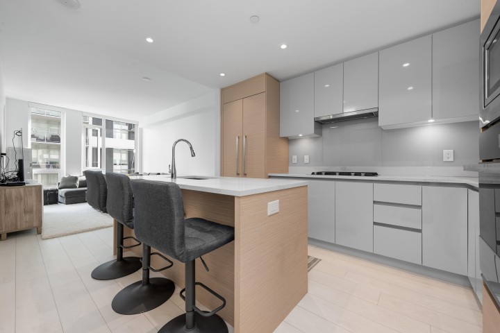 Photo 9 at 553 - 8575 Rivergrass Drive, South Marine, Vancouver East