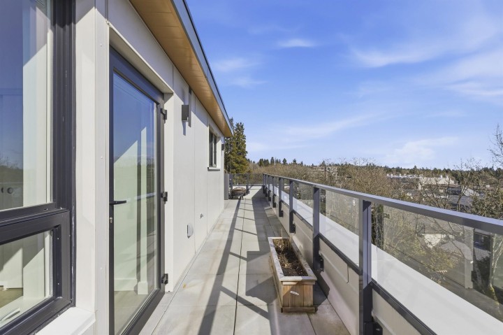 Photo 16 at 308 - 3590 W 39th Avenue, Dunbar, Vancouver West