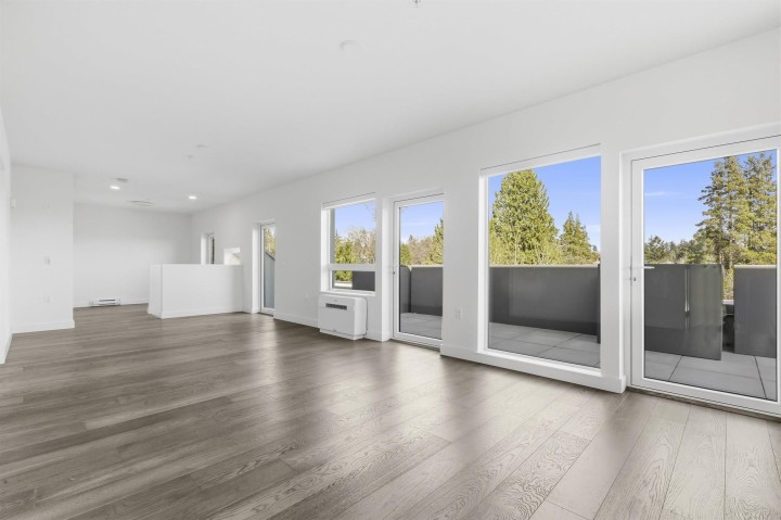 Photo 4 at 308 - 3590 W 39th Avenue, Dunbar, Vancouver West