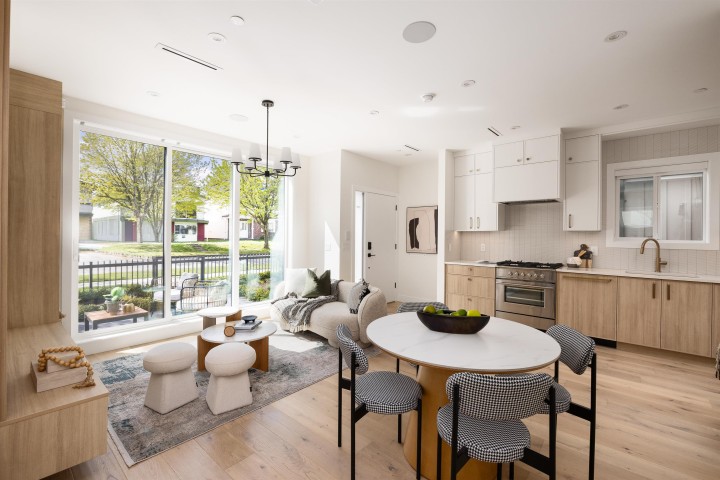 Photo 5 at 1 - 3141 E 19 Avenue, Renfrew Heights, Vancouver East