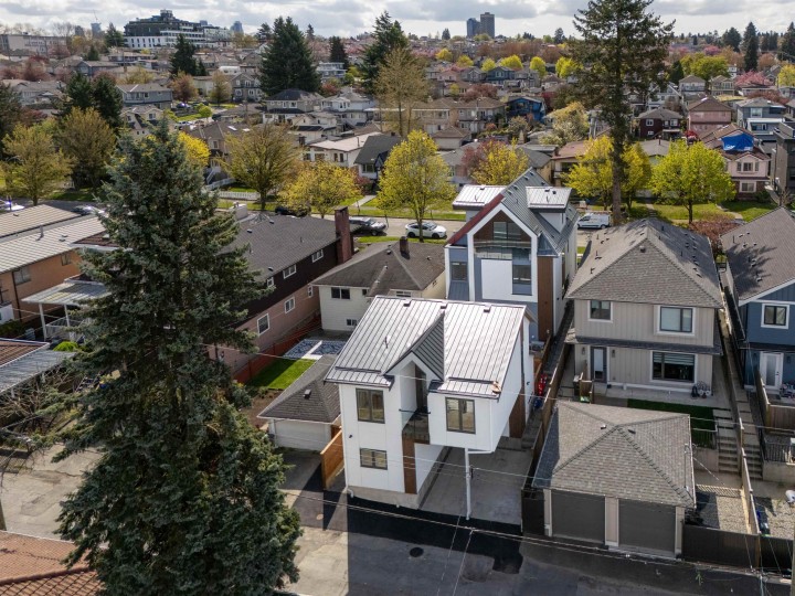 Photo 22 at 2 - 3141 E 19 Avenue, Renfrew Heights, Vancouver East