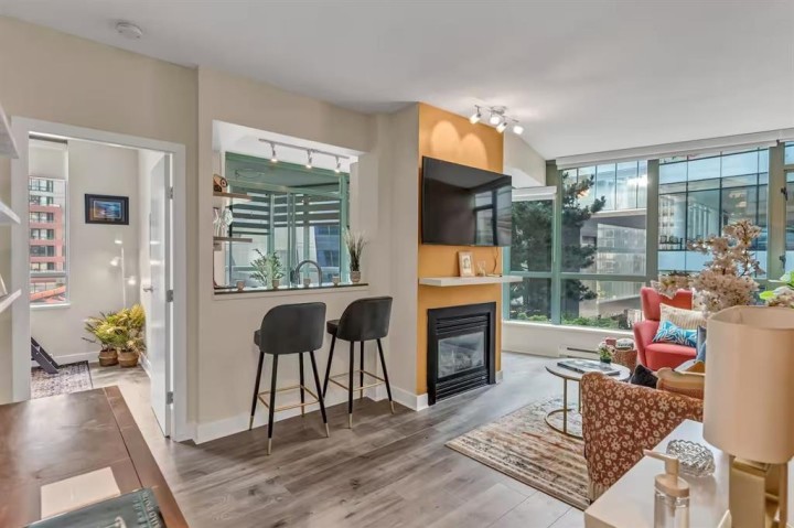 Photo 5 at 302 - 1238 Burrard Street, Downtown VW, Vancouver West