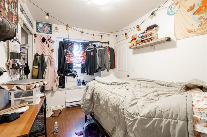 Photo 8 at 2849 Lakewood Drive, Grandview Woodland, Vancouver East
