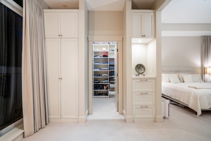 Photo 13 at PH1 - 2210 Chippendale Road, Whitby Estates, West Vancouver