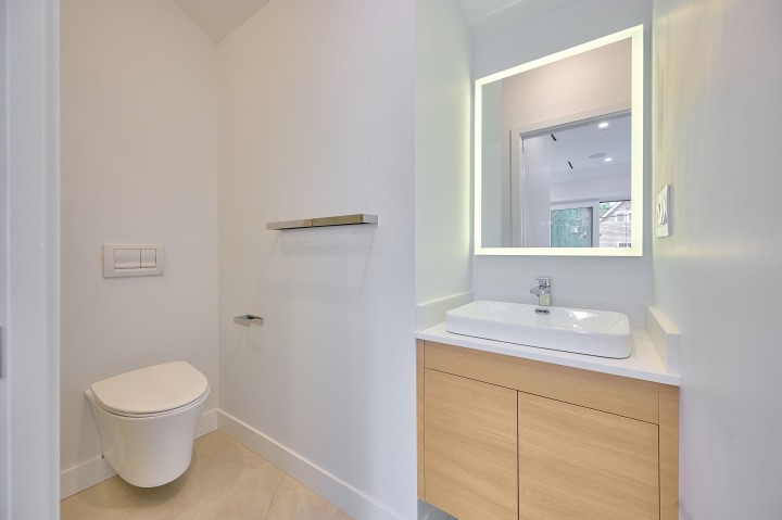 Photo 9 at 3674 W 1st Avenue, Kitsilano, Vancouver West