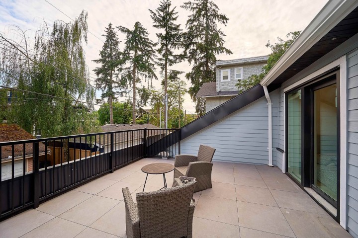 Photo 14 at 3674 W 1st Avenue, Kitsilano, Vancouver West