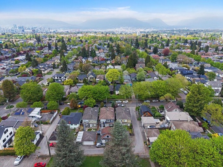 Photo 38 at 968 E 31st Avenue, Fraser VE, Vancouver East