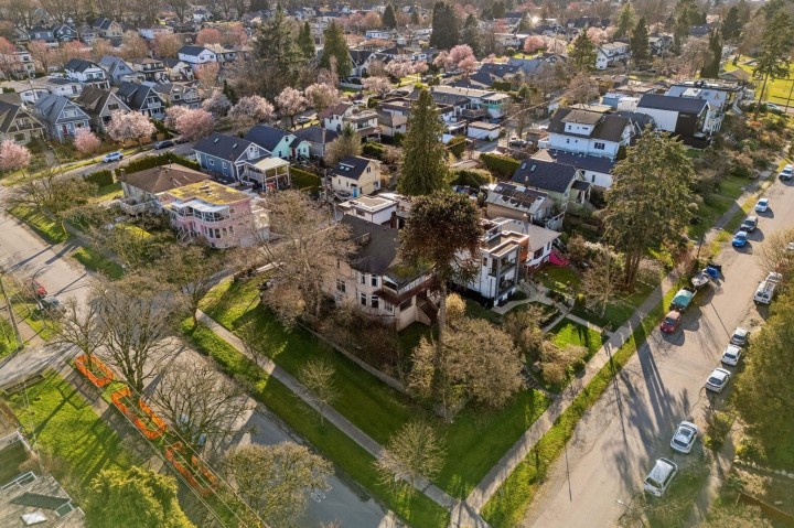 Photo 2 at 2798 Yale Street, Hastings Sunrise, Vancouver East