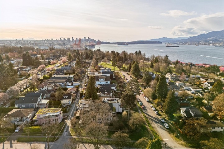Photo 13 at 2798 Yale Street, Hastings Sunrise, Vancouver East