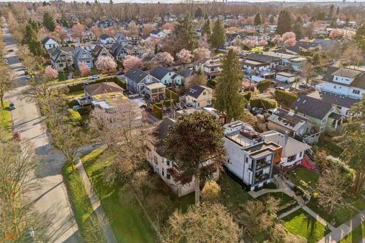 Photo 1 at 2798 Yale Street, Hastings Sunrise, Vancouver East