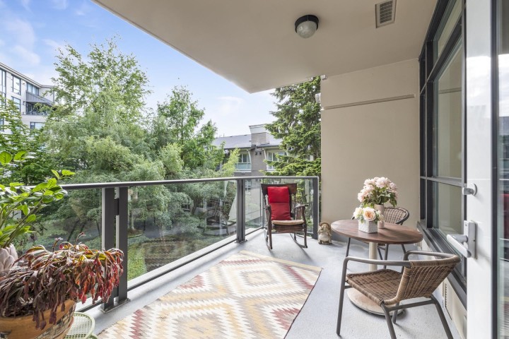 Photo 23 at 304 - 4685 Valley Drive, Quilchena, Vancouver West
