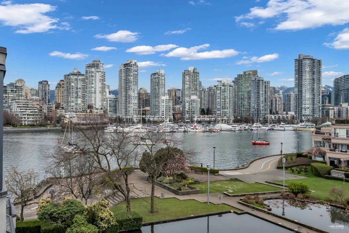 Photo 1 at 414 - 456 Moberly Road, False Creek, Vancouver West