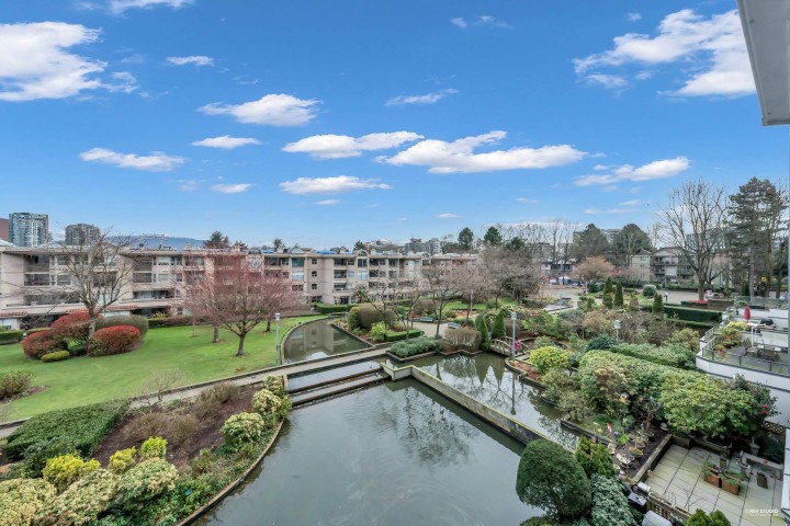 Photo 11 at 414 - 456 Moberly Road, False Creek, Vancouver West