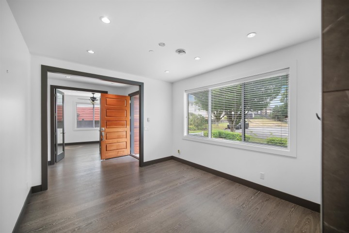 Photo 4 at 7493 Gatineau Place, Fraserview VE, Vancouver East